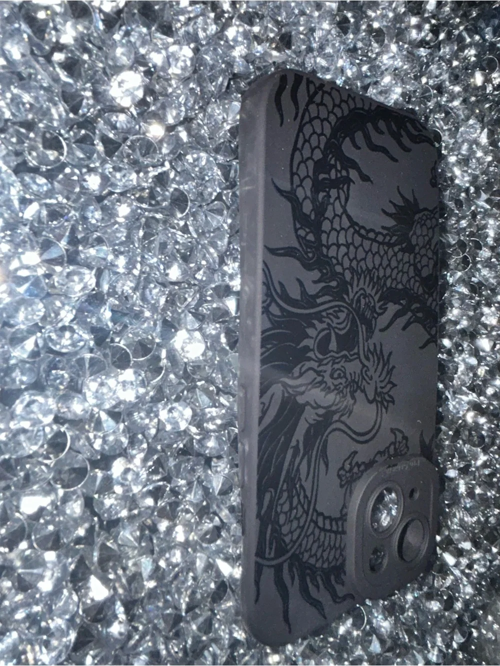 Black Dragon-Engraved Protective Phone Case - Black iPhone 15